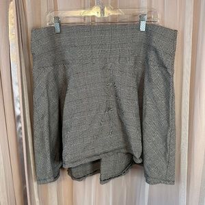 Torrid High/Low Black and White Houndstooth Plaid Mini Skirt Size 1 (XL)